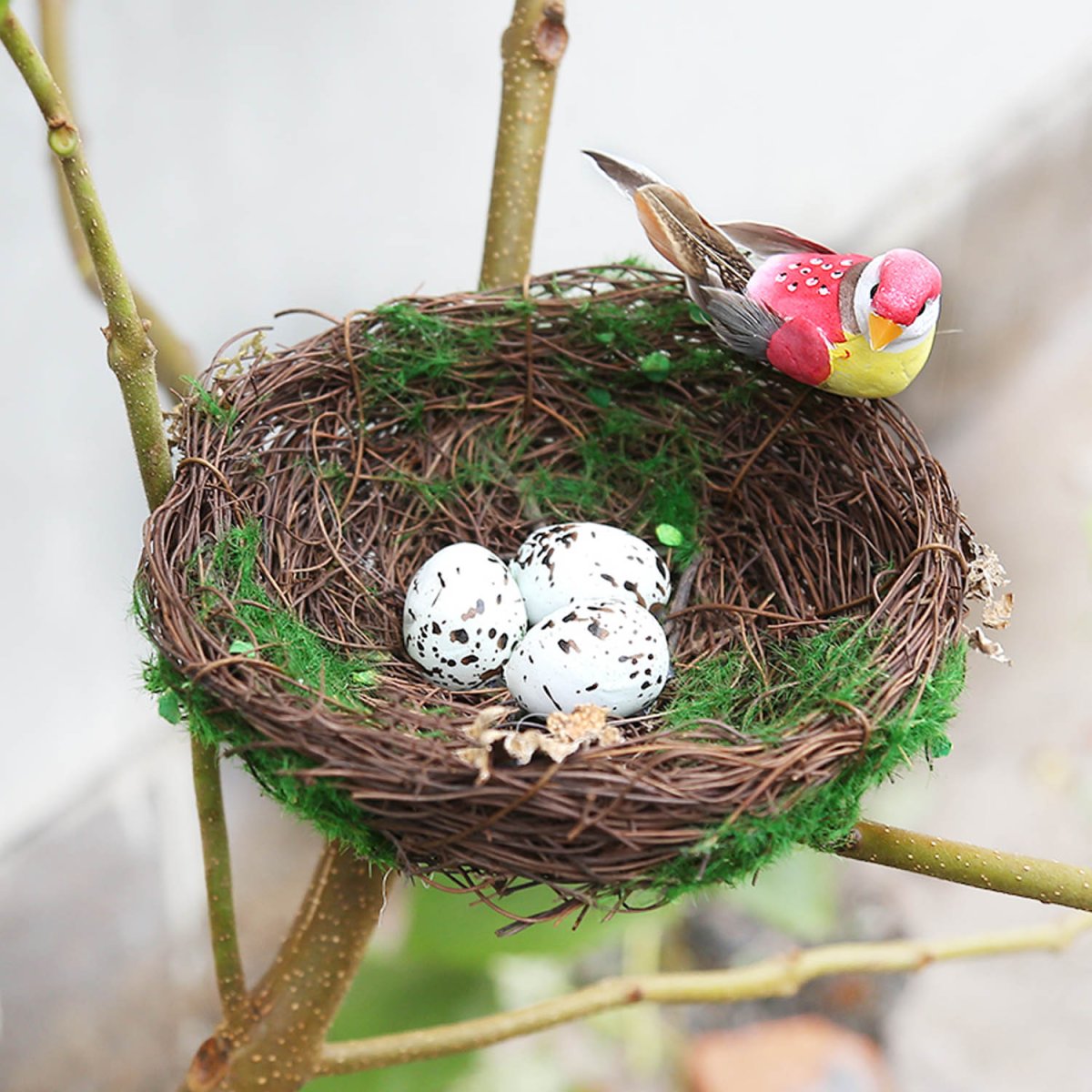 Гнездо с птичками поделка