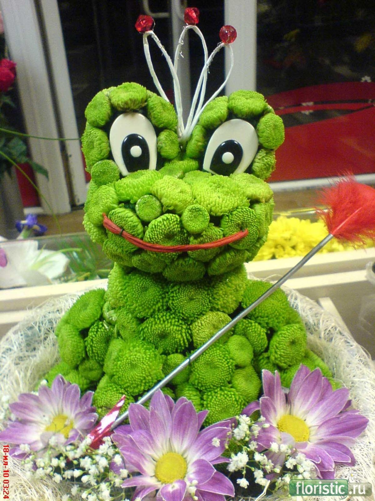 Фигурки из цветов