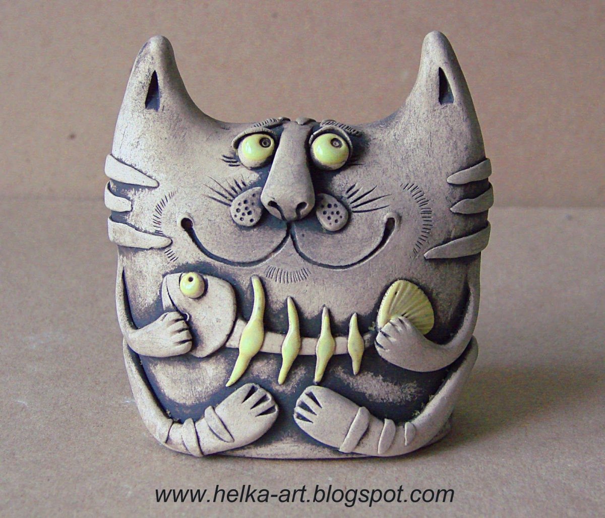 Лепка из глины кот