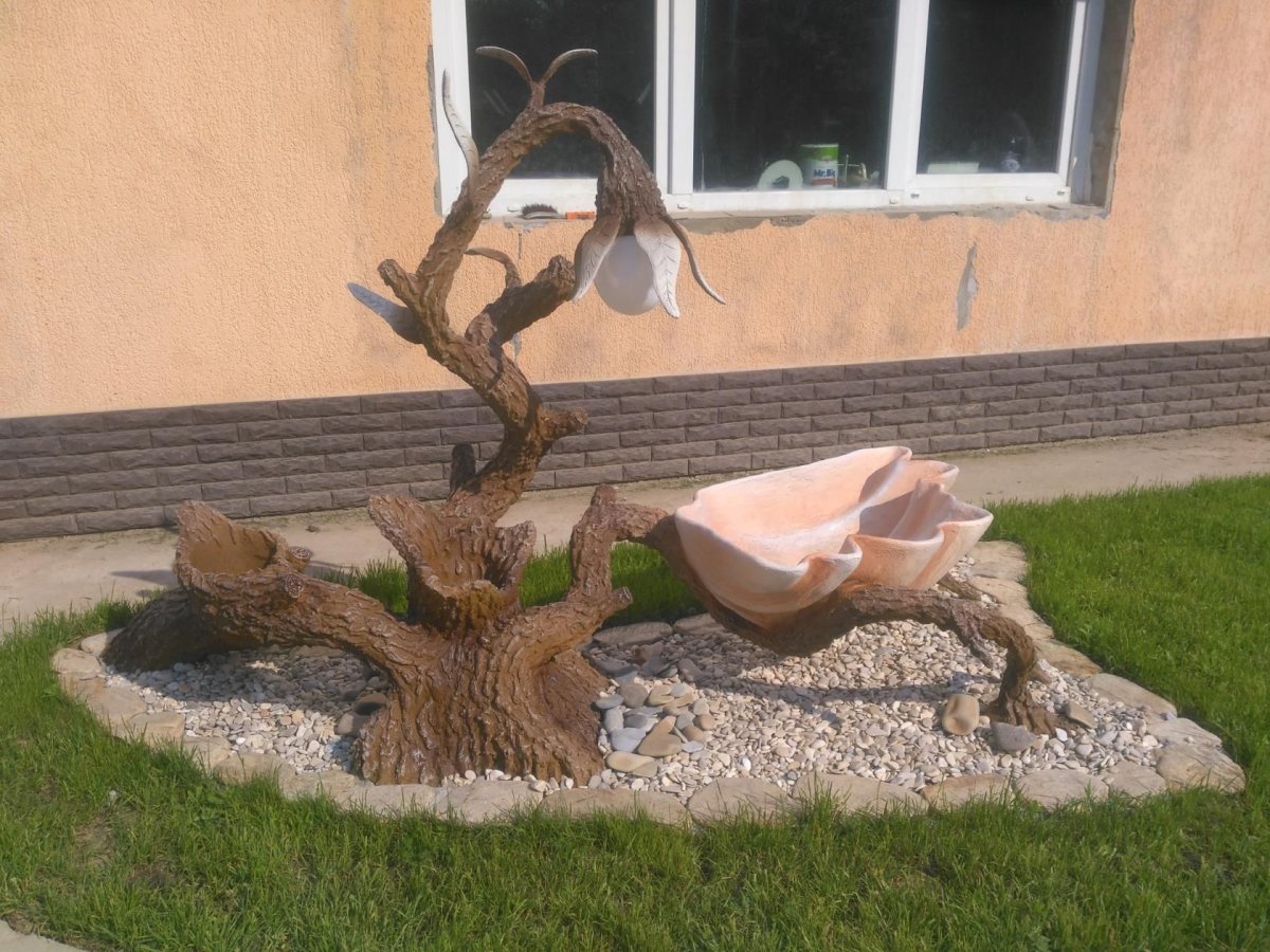 Деревья из гипса для сада