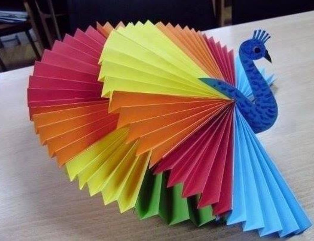 Поделки из цветной бумаги и картона