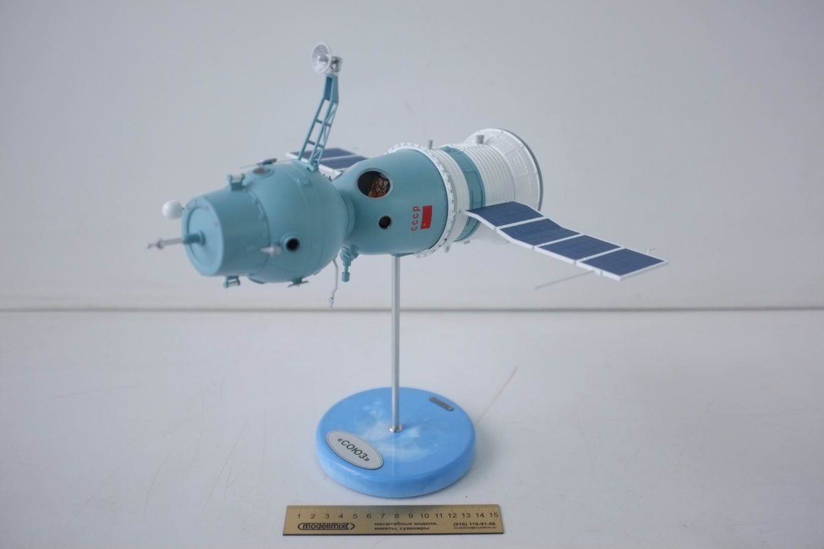Модель космического корабля Союз