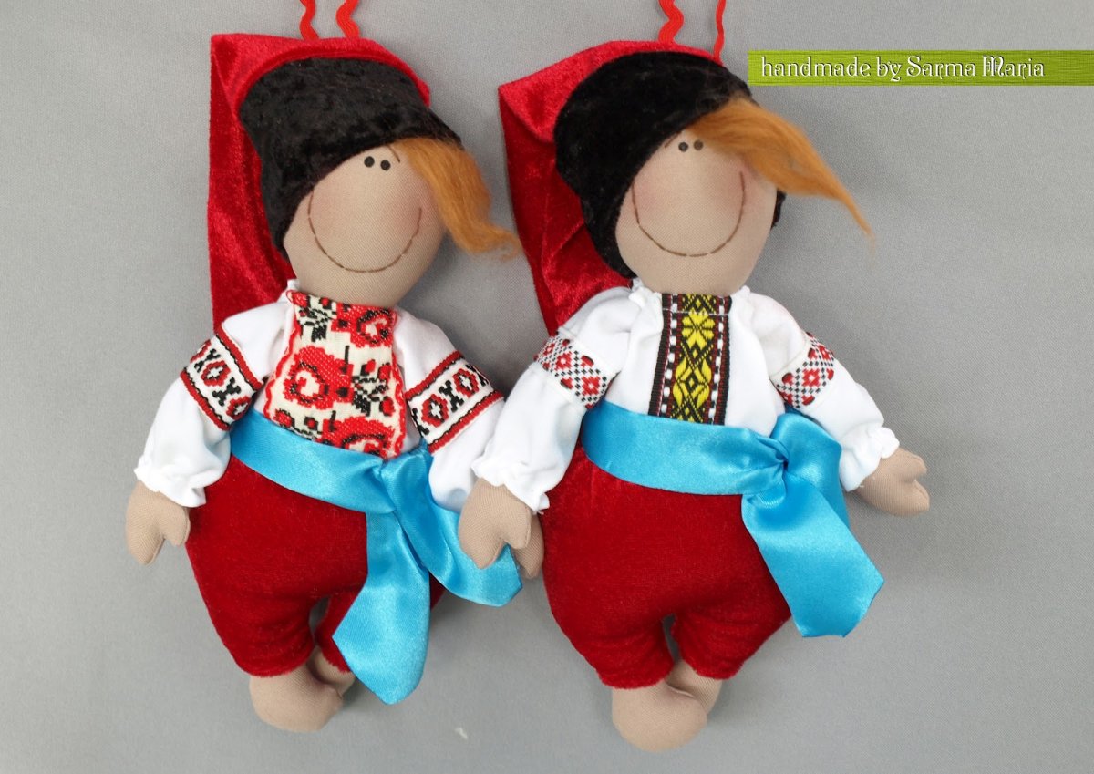 Казак и казачка из ткани