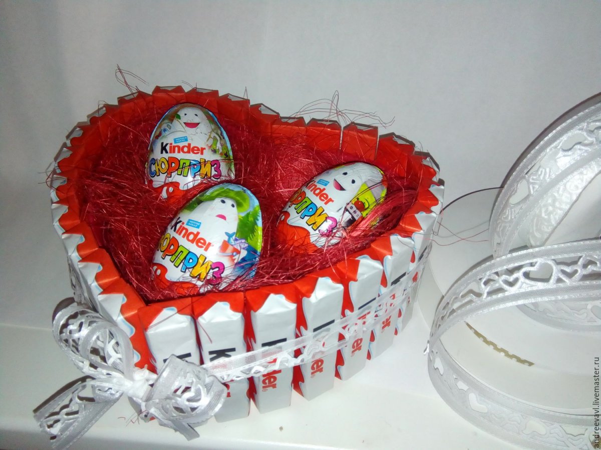 Коробочки из киндера