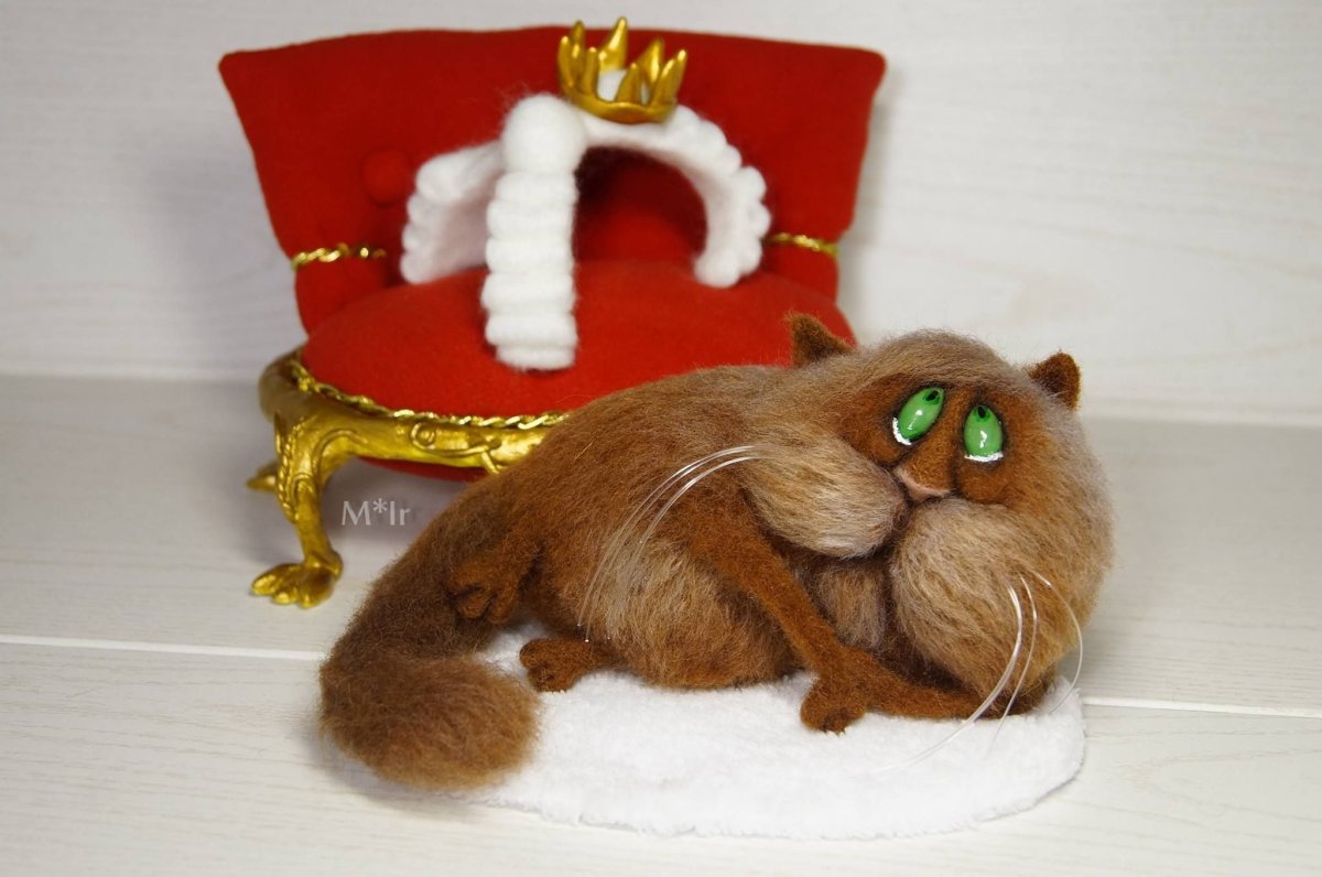 Шкатулка из шерсти котик