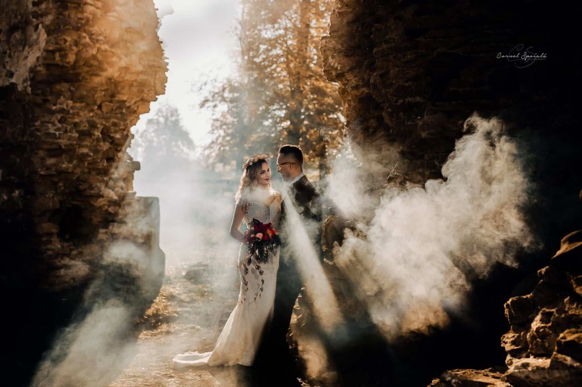 Свадебная фотосессия с дымом