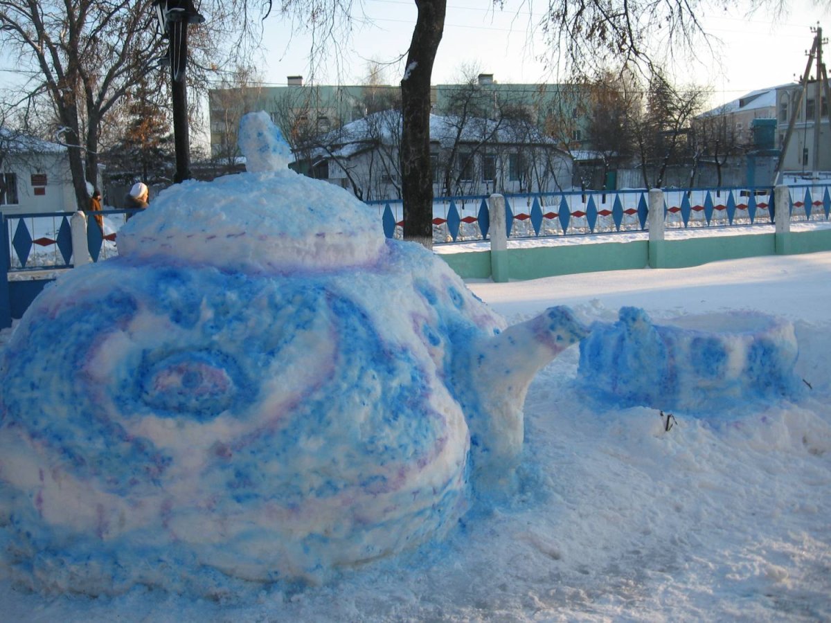 Снежные фигуры круглые