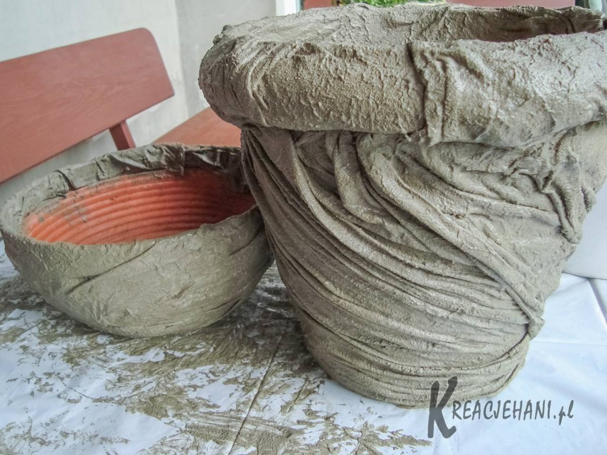 Вазоны из бетона и ткани