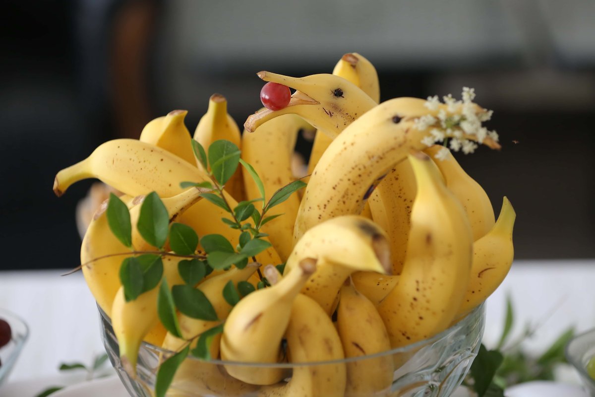 Украшение из бананов