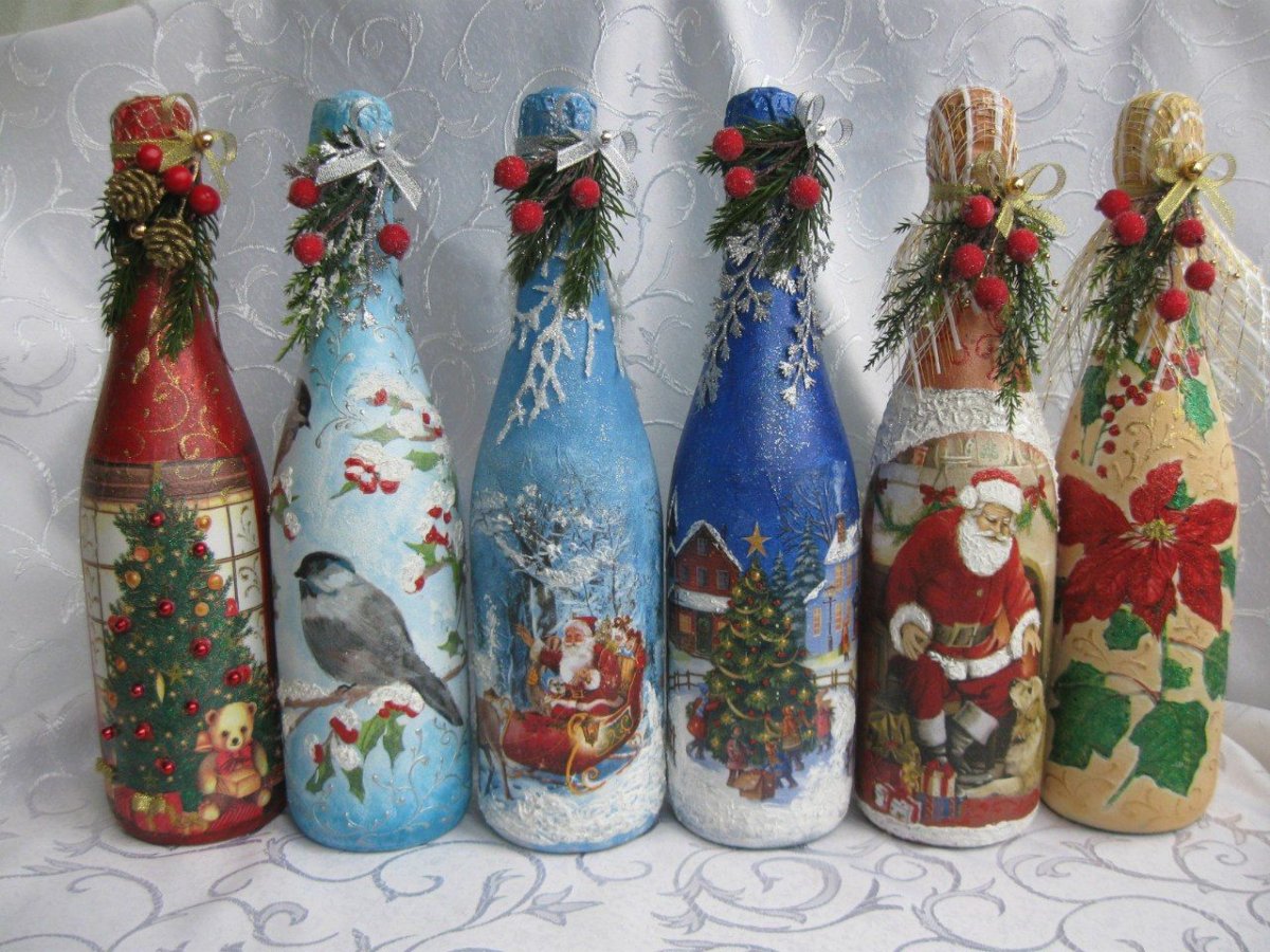 Декупаж новогодних бутылок
