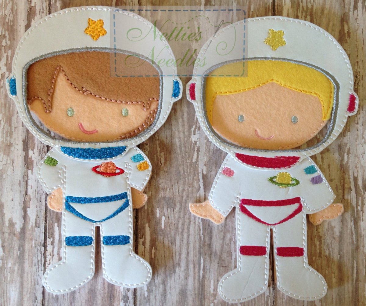Игрушки из фетра космонавт