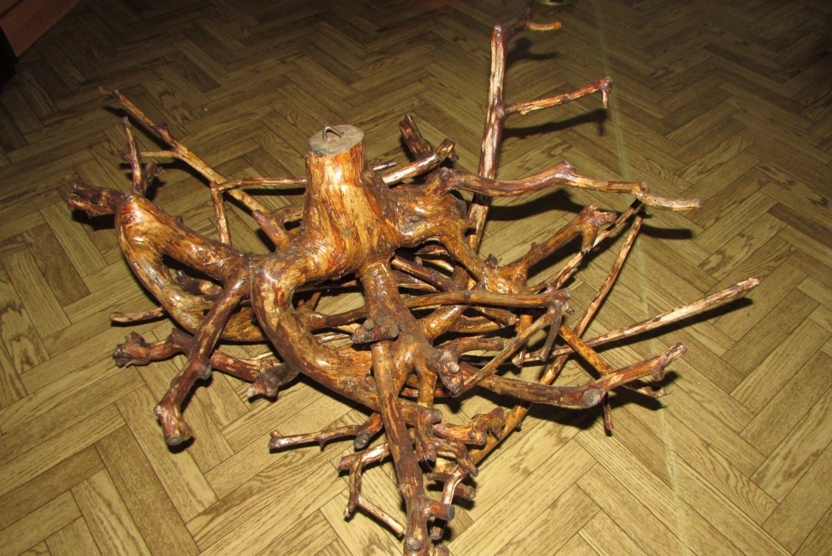 Люстра из корней дерева