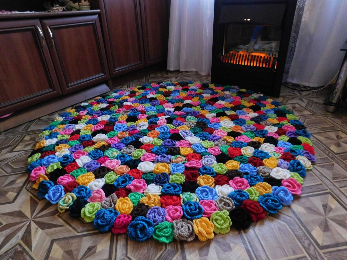Коврик из розочек