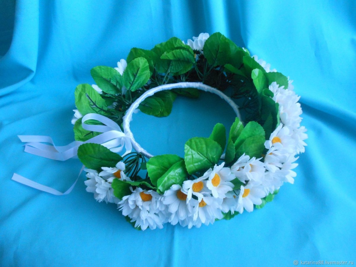 Венки из ромашек на голову