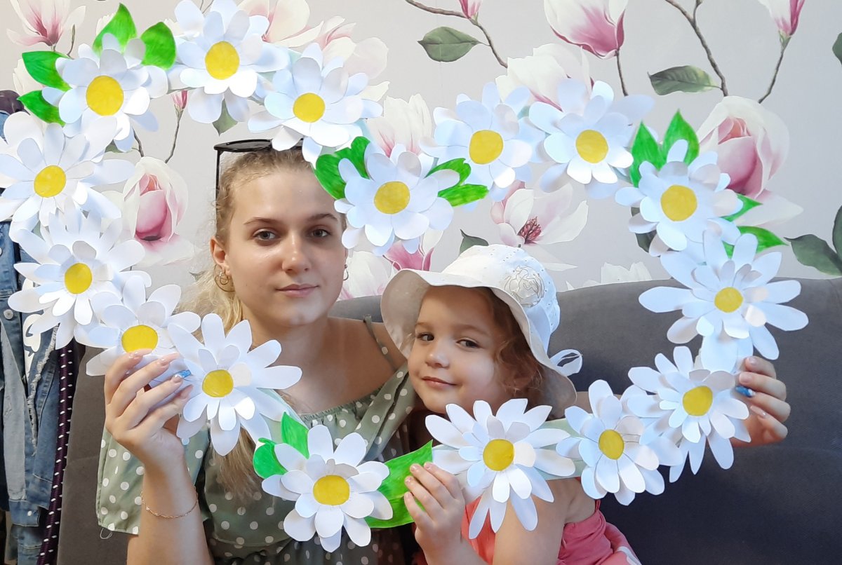 Поделка из ромашек на день матери