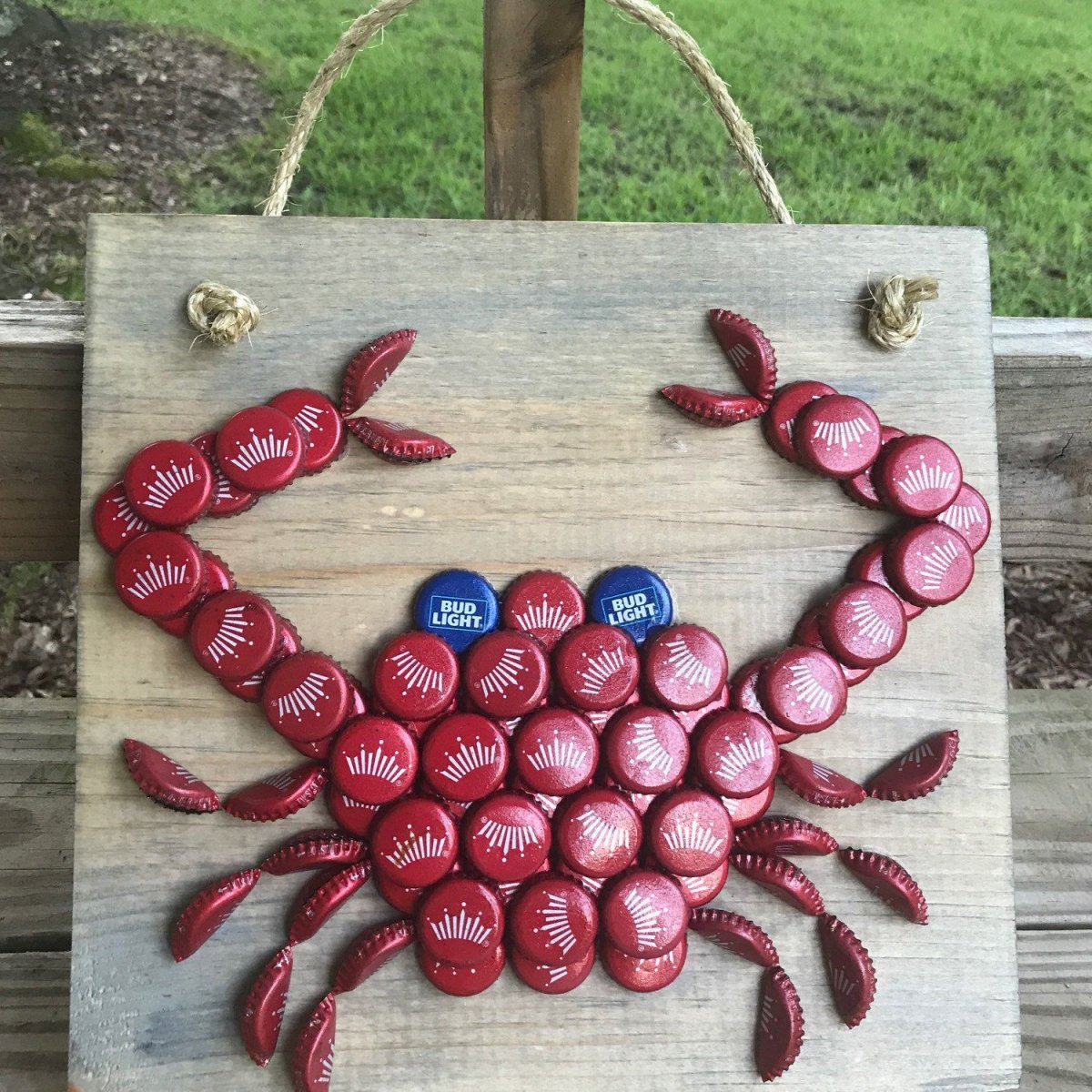 Поделки из пивных крышек