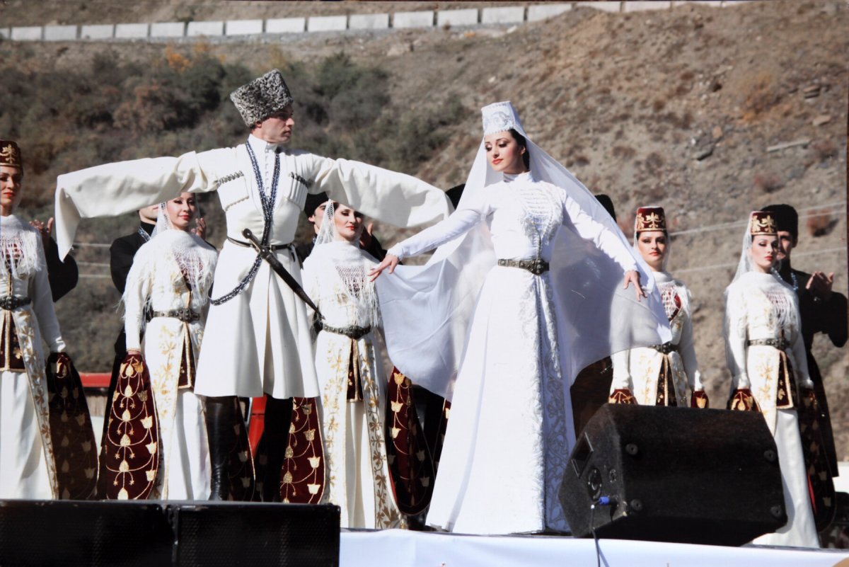 Осетинский свадебный танец