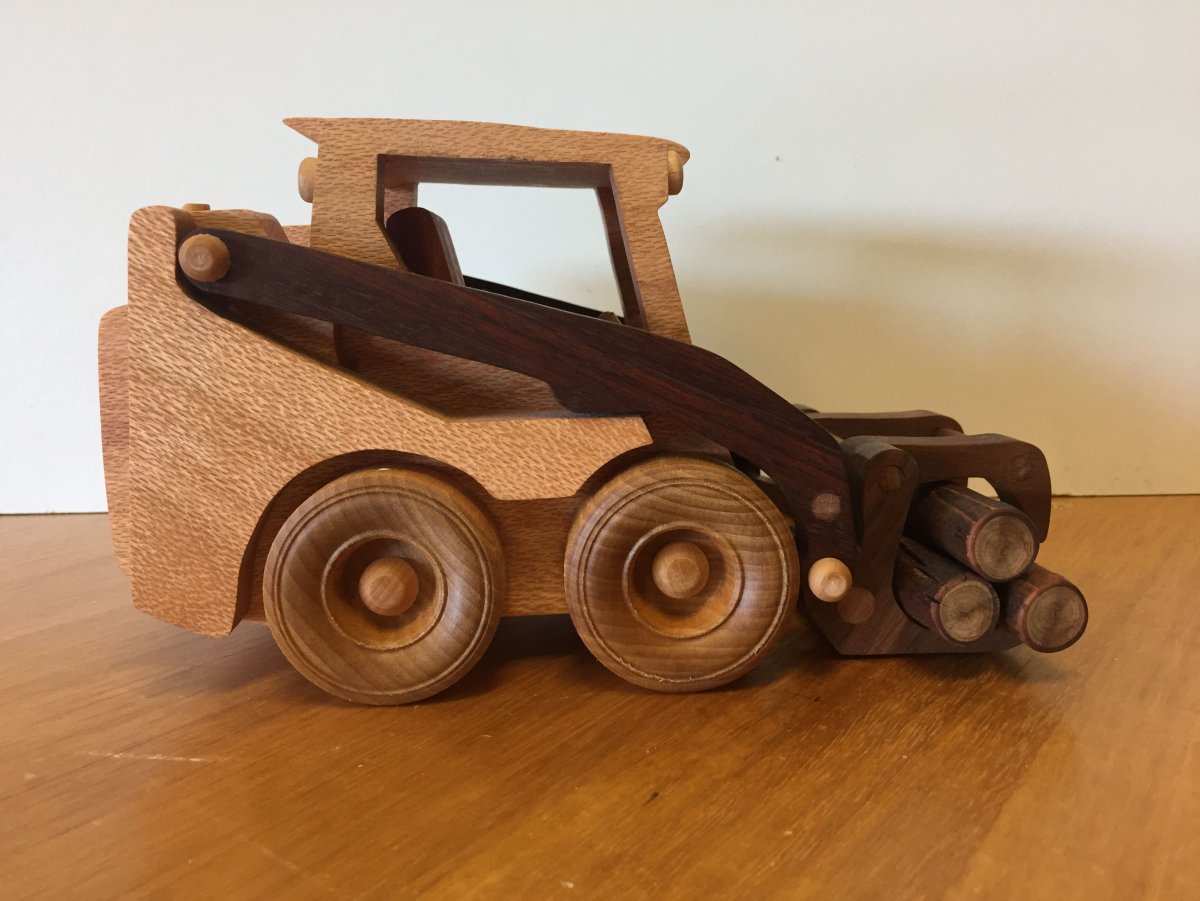 Крутые игрушки из древесины