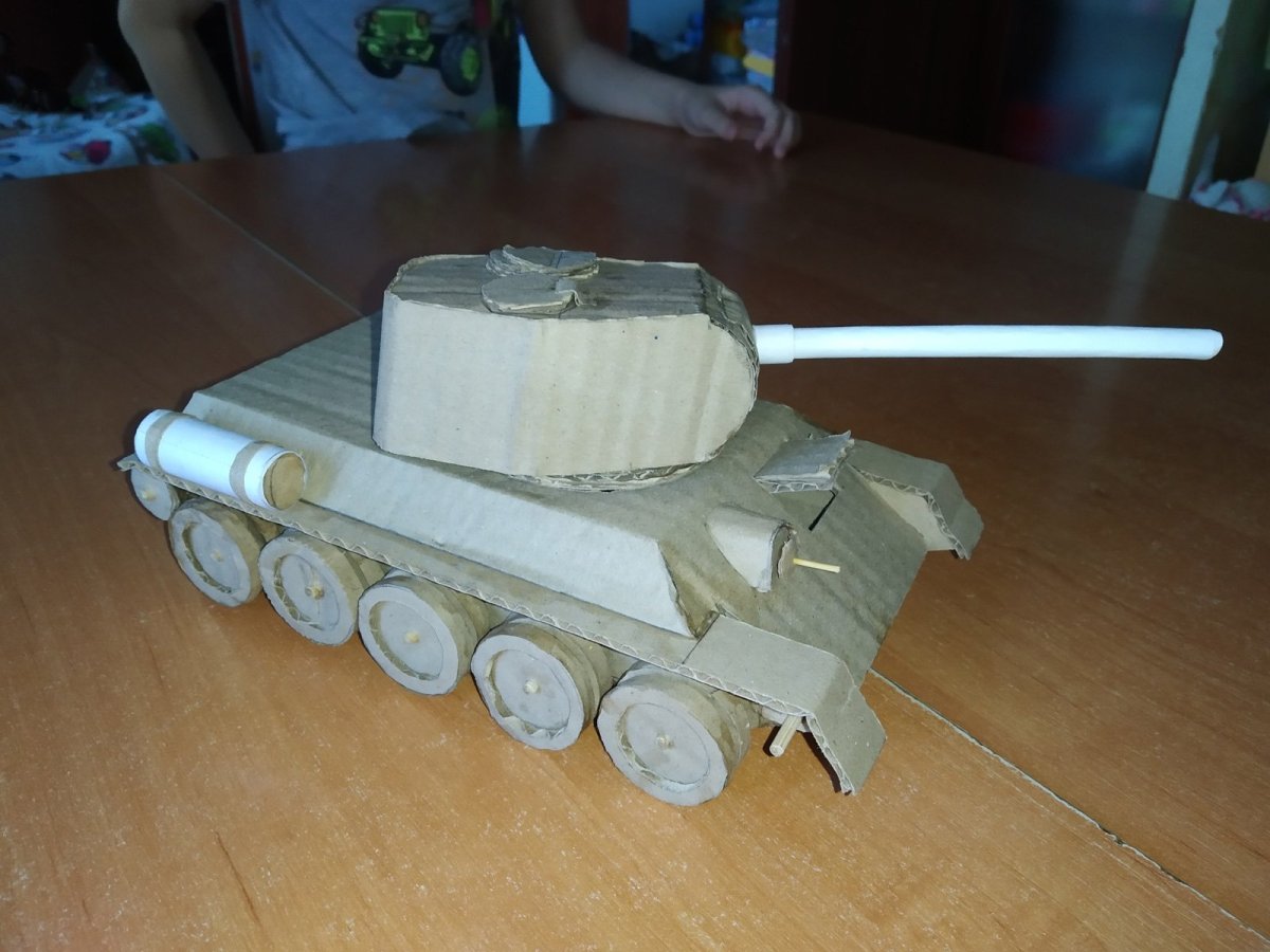 Поделка танк из картона