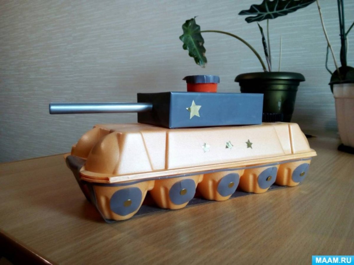 Поделка танк
