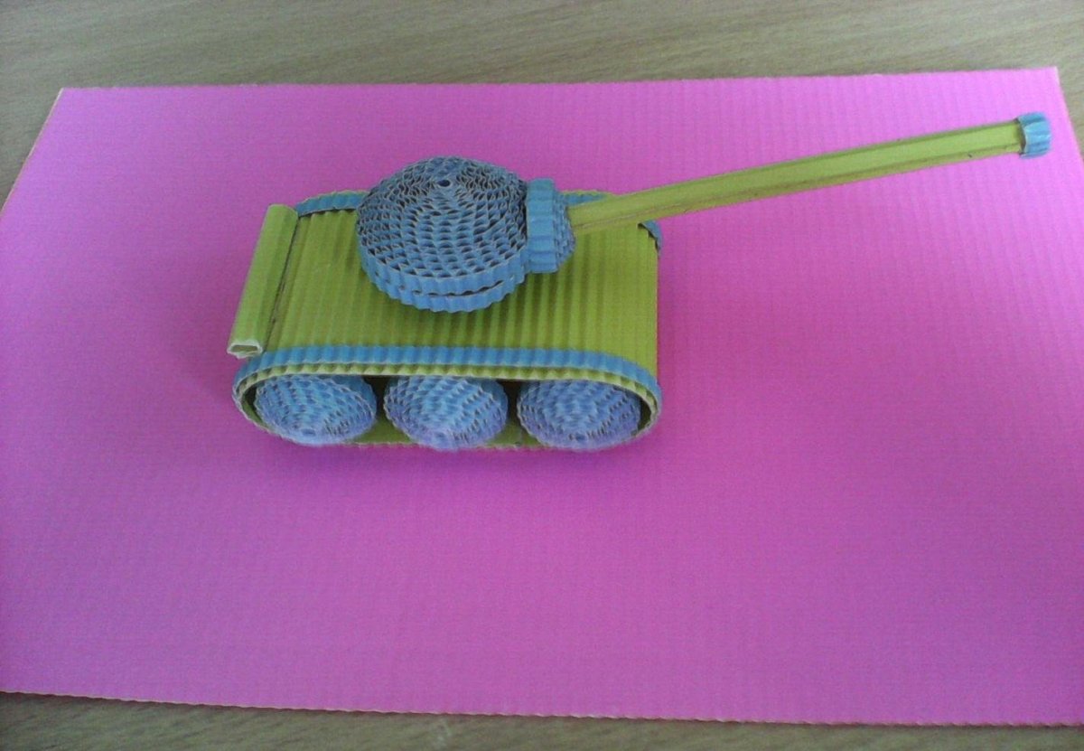 Поделка танк