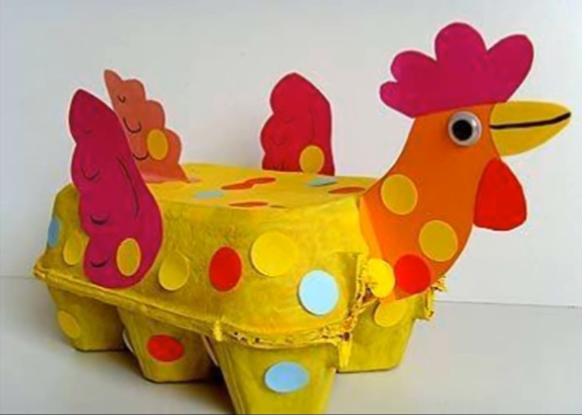 Курица из картона
