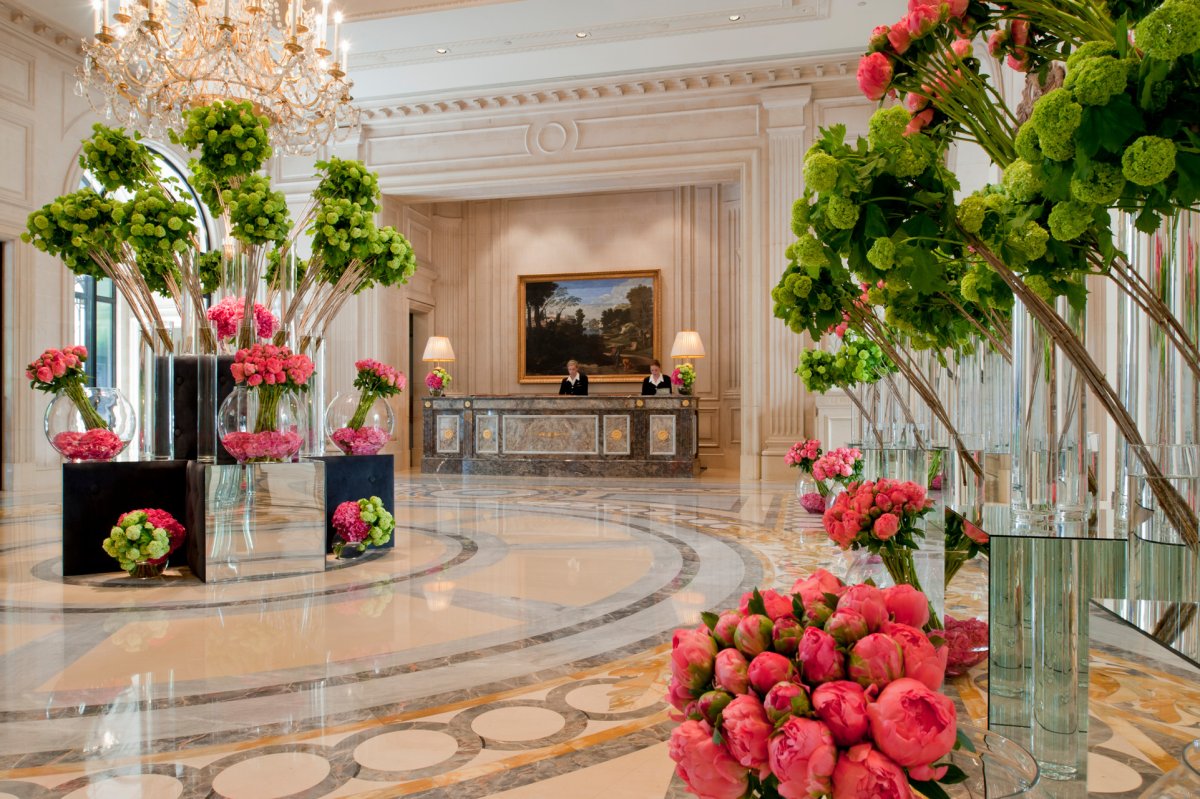 Four Seasons George v Paris Холл
