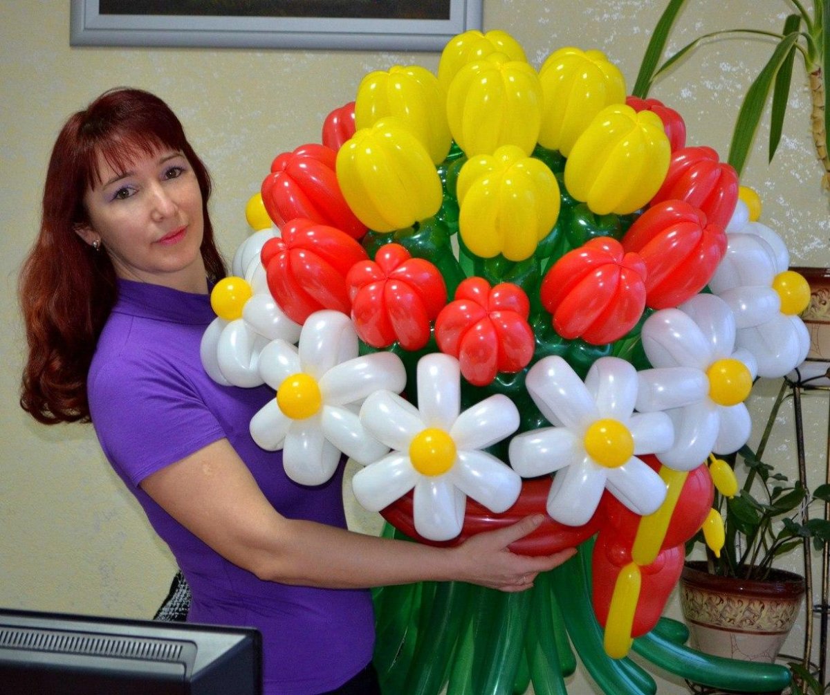Букет из.ШДМ ромашки и тюльпаны