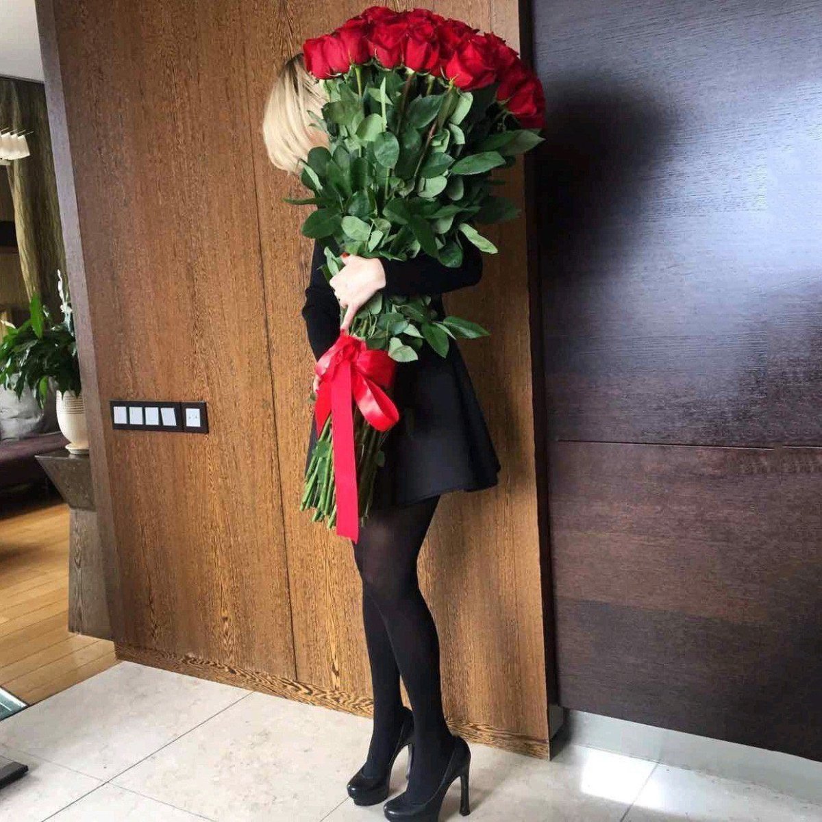 Длинные розы