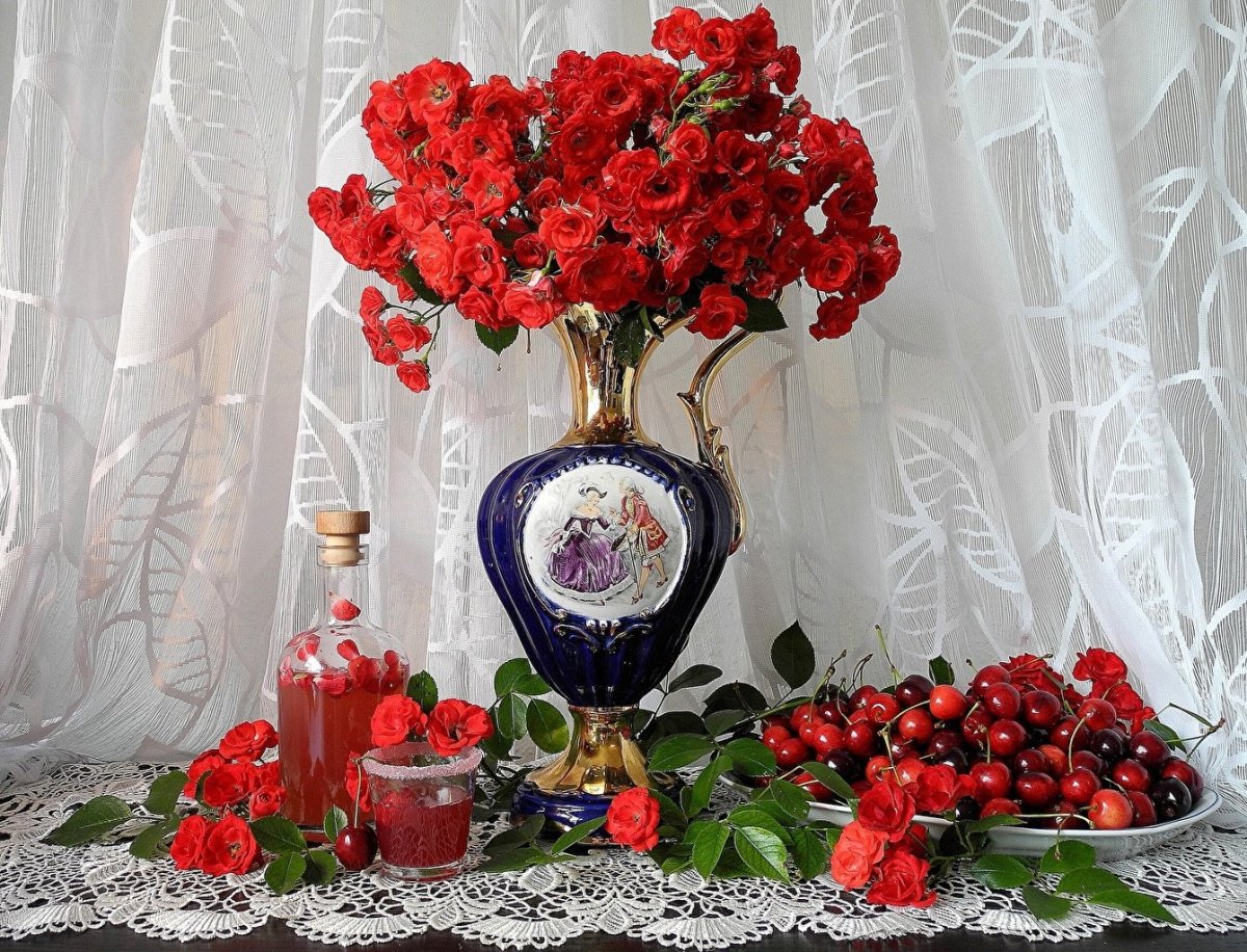 Шикарные вазы с цветами