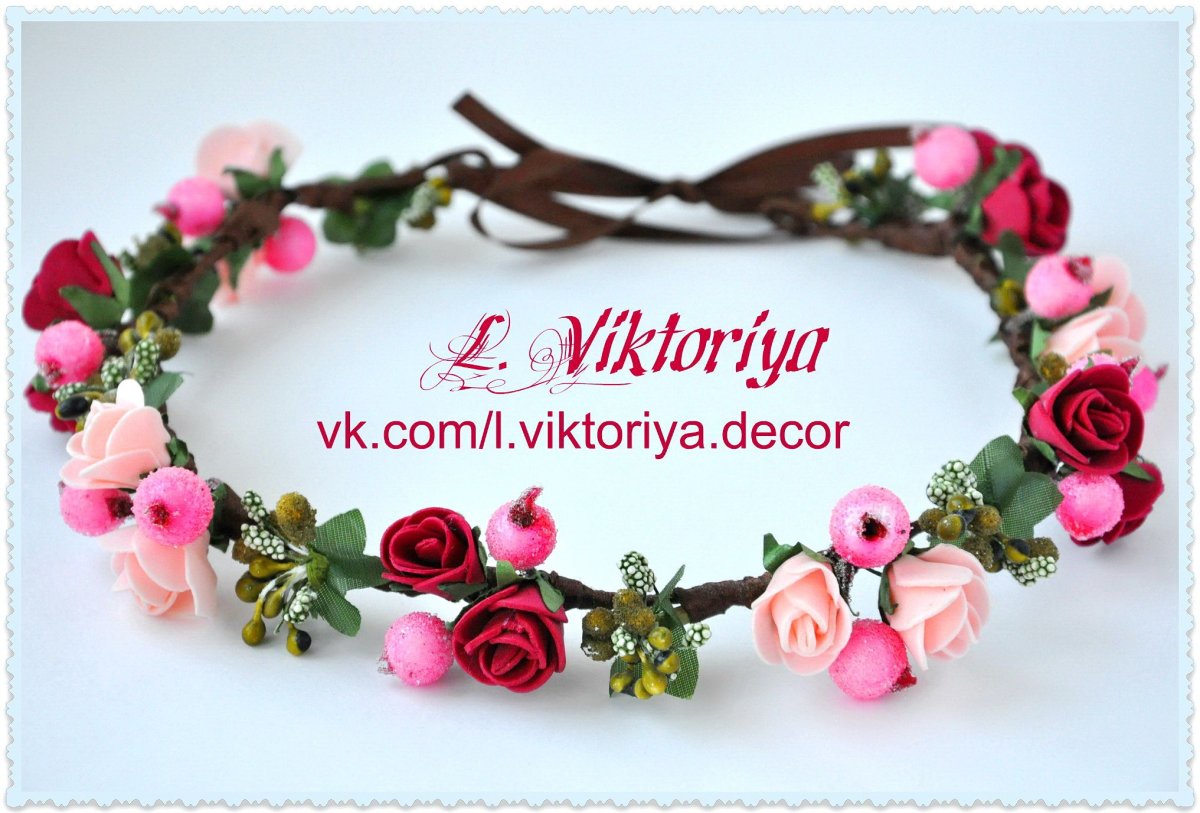 Венок с именем Вика
