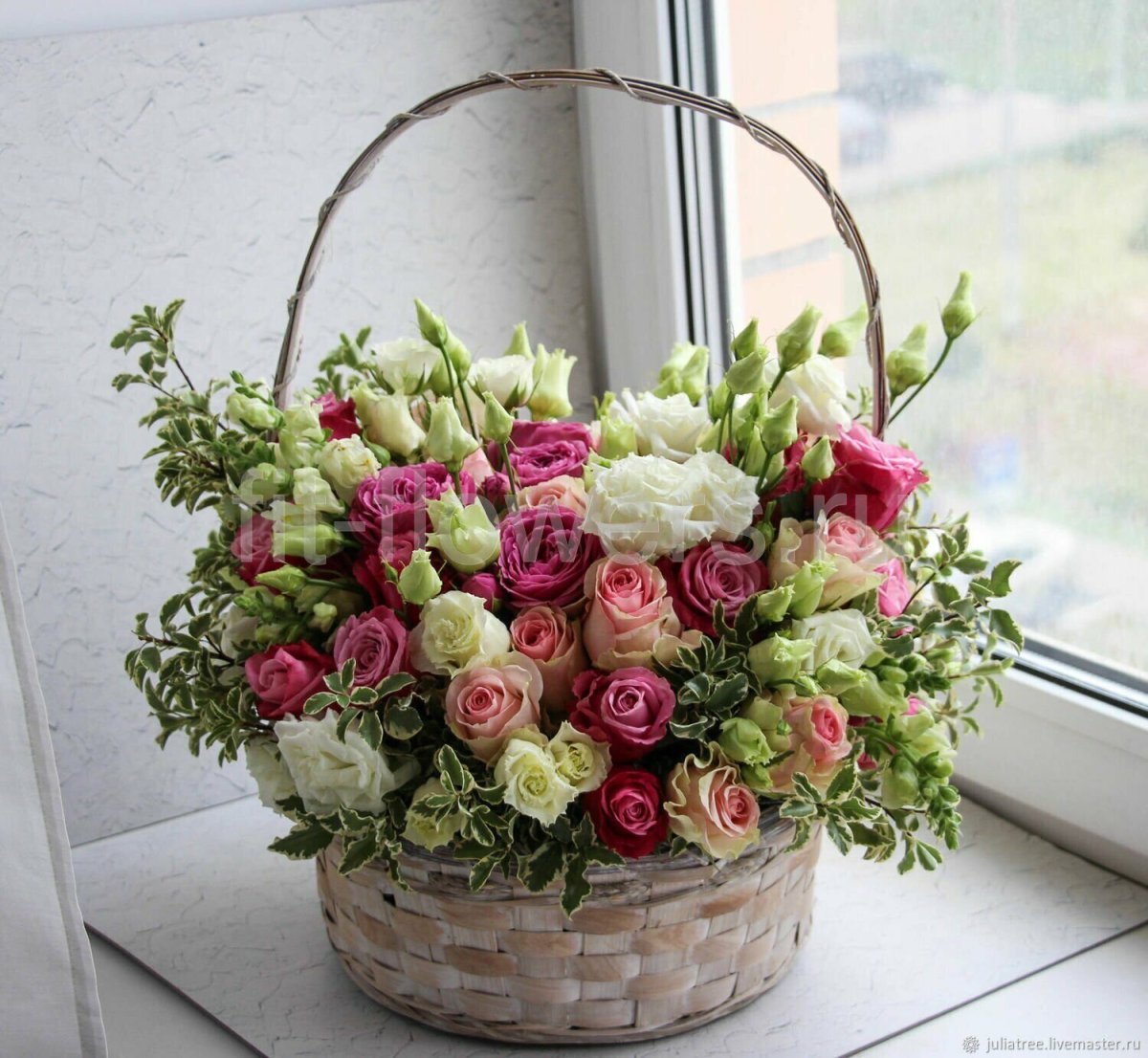 Корзинка с цветами