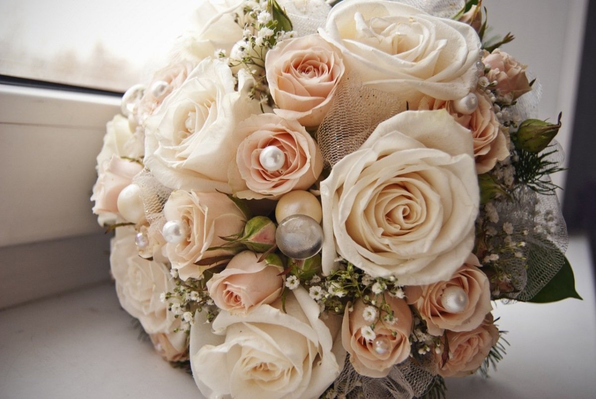 Букет невесты с бежевыми цветами