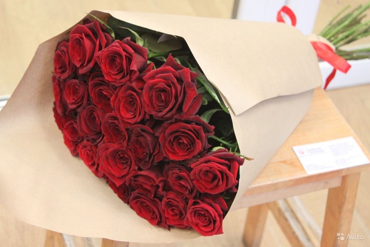 Розы 25 штук