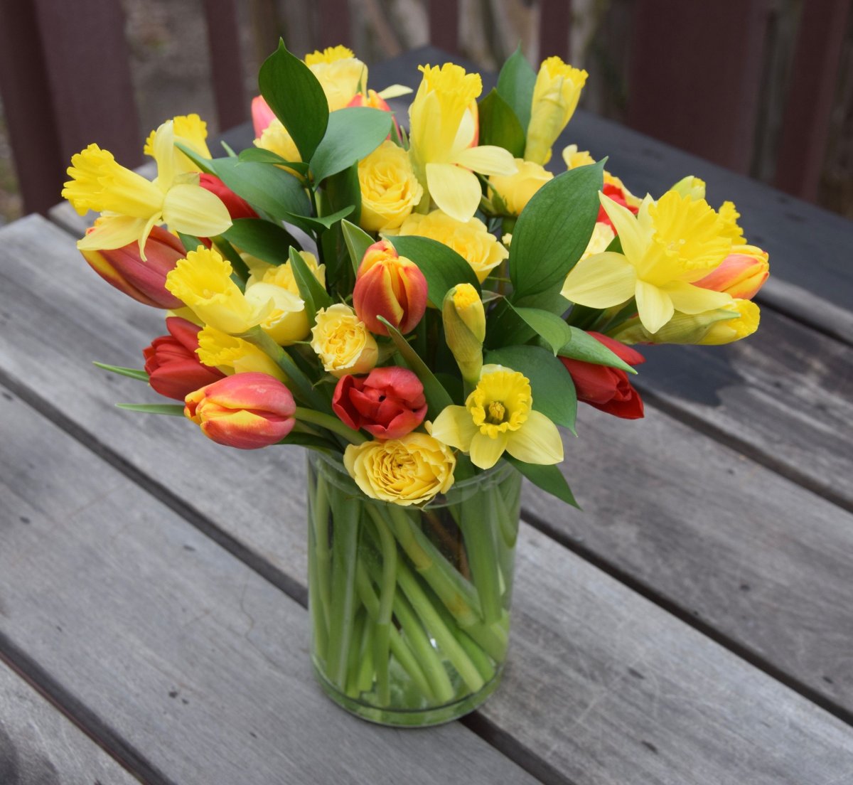 Floral Arrangements with Daffodils