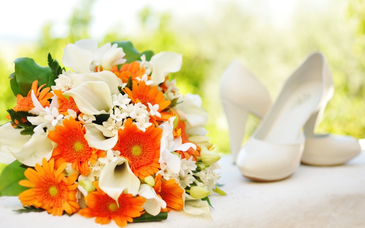 Букет невесты в оранжевых тонах