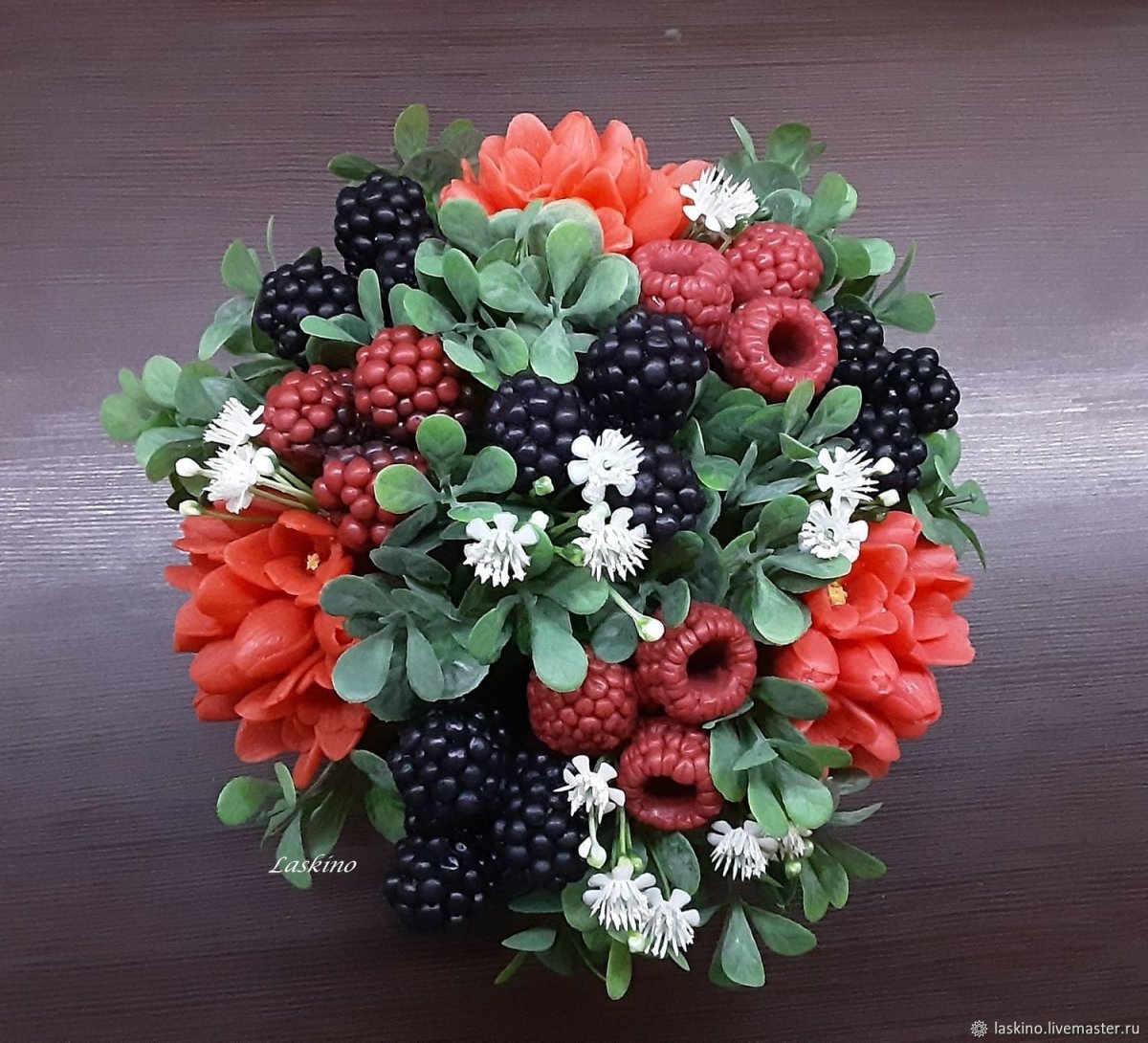Мыльные букеты из ягод