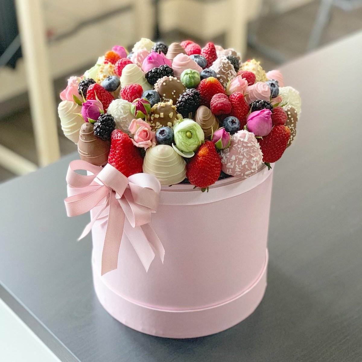 Сладкие букеты в коробках