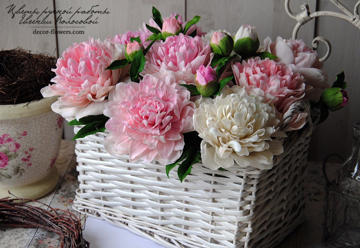 Корзины с пионами из фоамирана