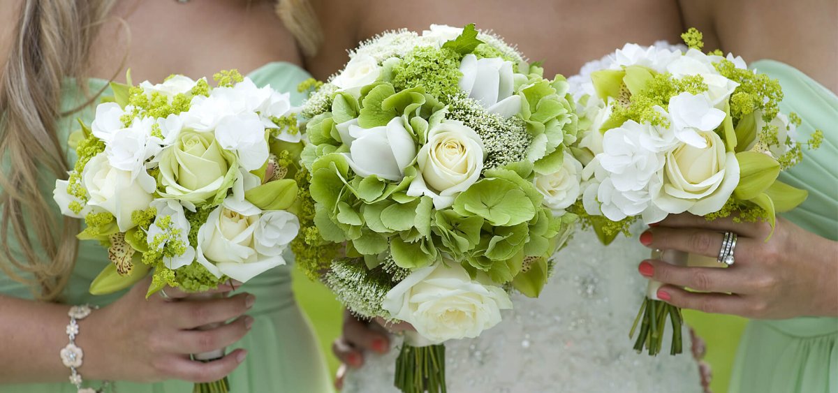 Букет невесты в зеленых тонах