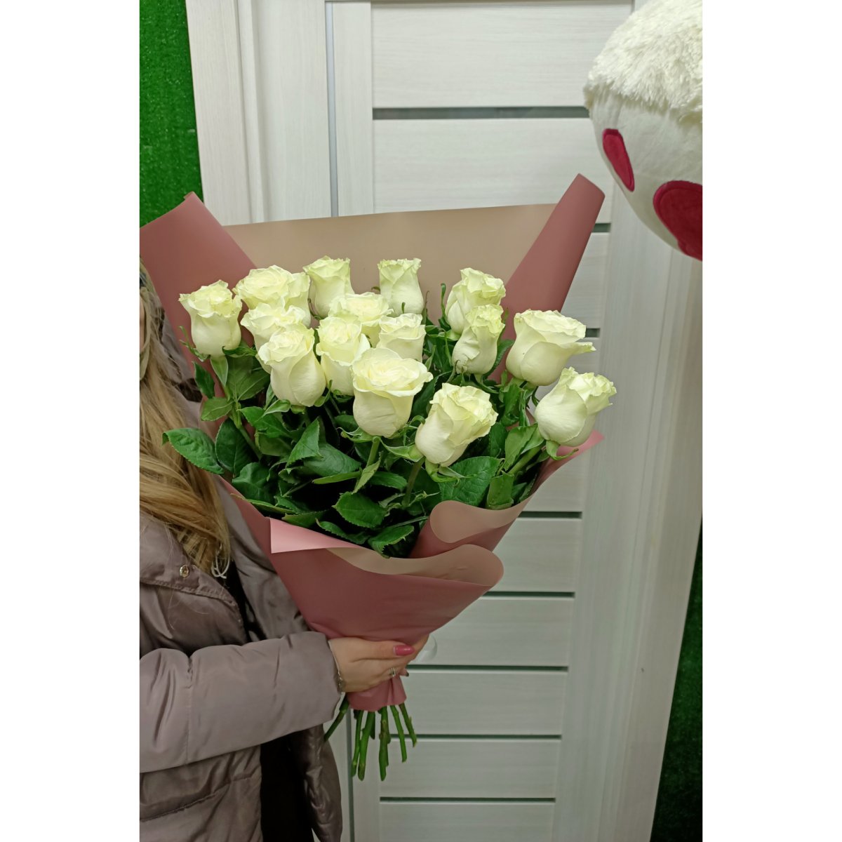 Купить голландские розы недорого в Новокубанске цены